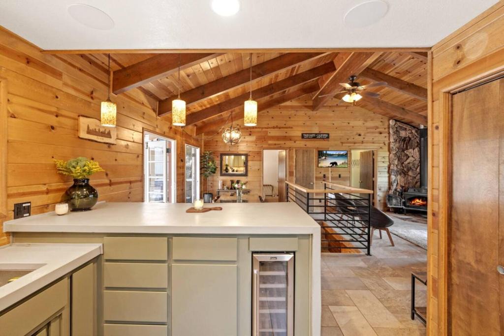 Twain Harte House | 2 cabins-22 guests-2 hot tubs-Lake Access-Glamping