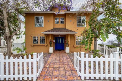 Mission Hills House | 2 Homes Villa 10 Min to Mission Beach Zoo & Downtown