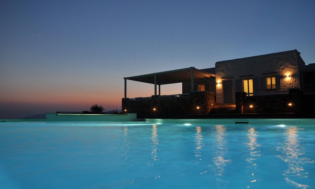 Koufonisia Villa | 2 luxury villas complex with private pool, gym,spa & unrivalled view