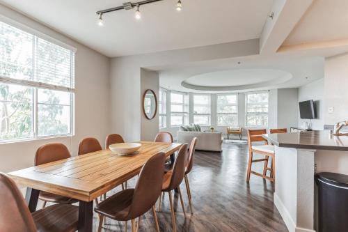 Pico Apartment | 3BR 2BTH Santa Monica Apartment - Pool, Balcony, Near LAX