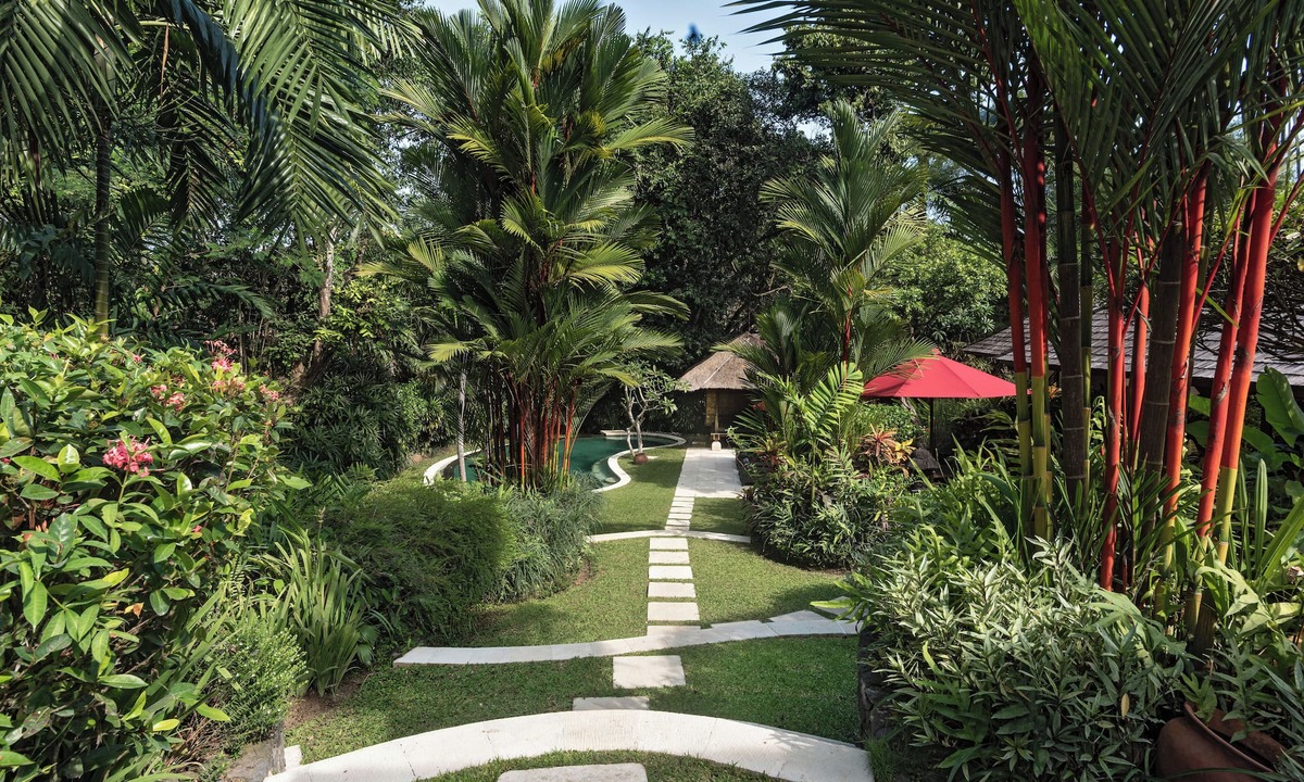Pererenan Villa | 3BR Villa Pangi Gita | Cascading Gardens & Pool