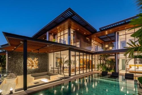 Pererenan Villa | 4 BR River Paradise Villa by MAR Bali