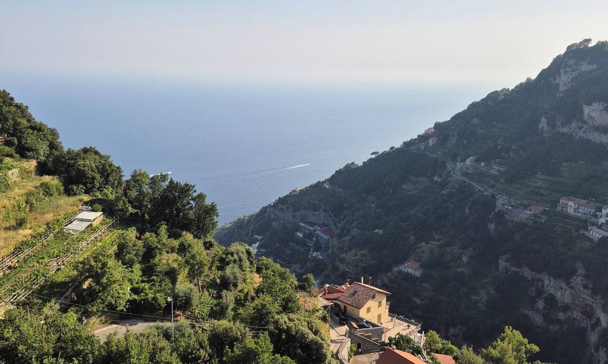 San Lazzaro Apartment | A starting point for the Path of the Gods, Amalfi, Pompeii, Positano, Capri