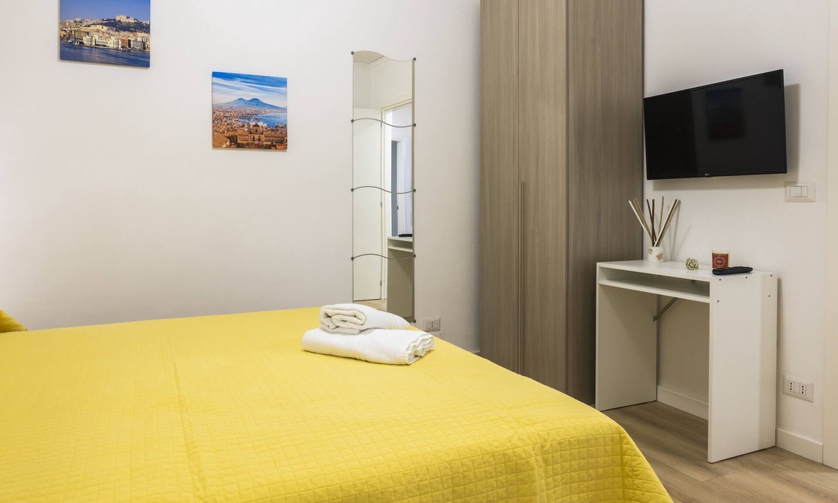 Vomero Bed & Breakfast | AdAstra b&b