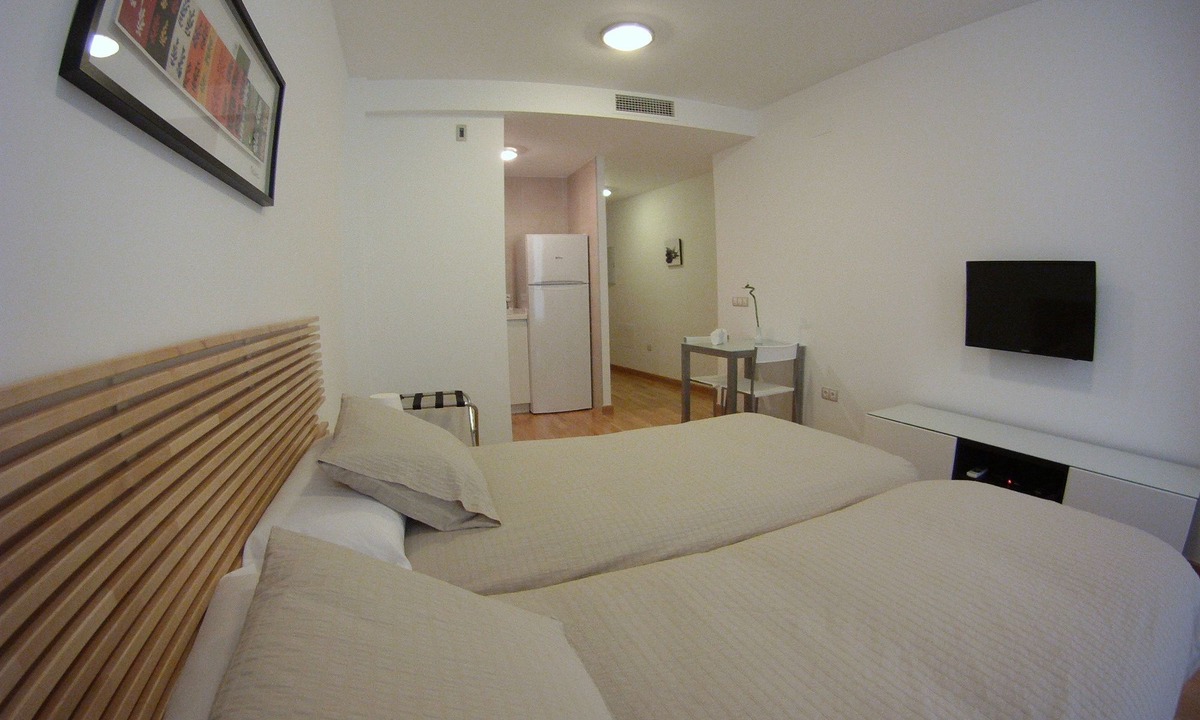 Centro Hotel | Apartamentos Debambu