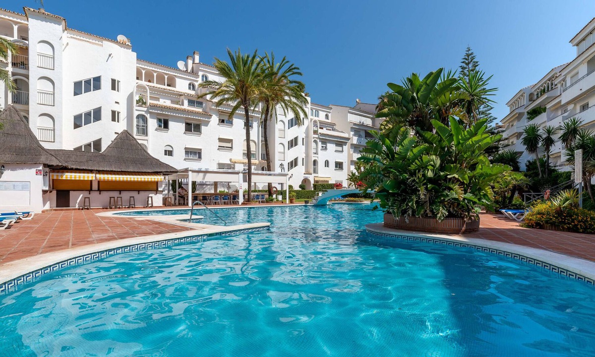 Marbella Apartment | Apartment 'Ground Floor Marbella on the Beach' with Pool, Garden & Wi-Fi
