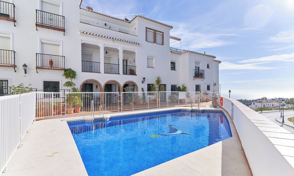 Frigiliana Apartment | Apartment "In Balcón de Frigiliana" with Sea View, Shared Pool & Wi-Fi
