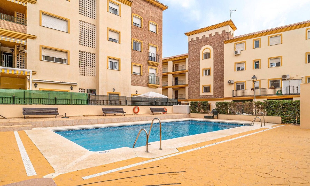 Los Llanos Apartment | Attractive vacation apartment in Torrox costa.