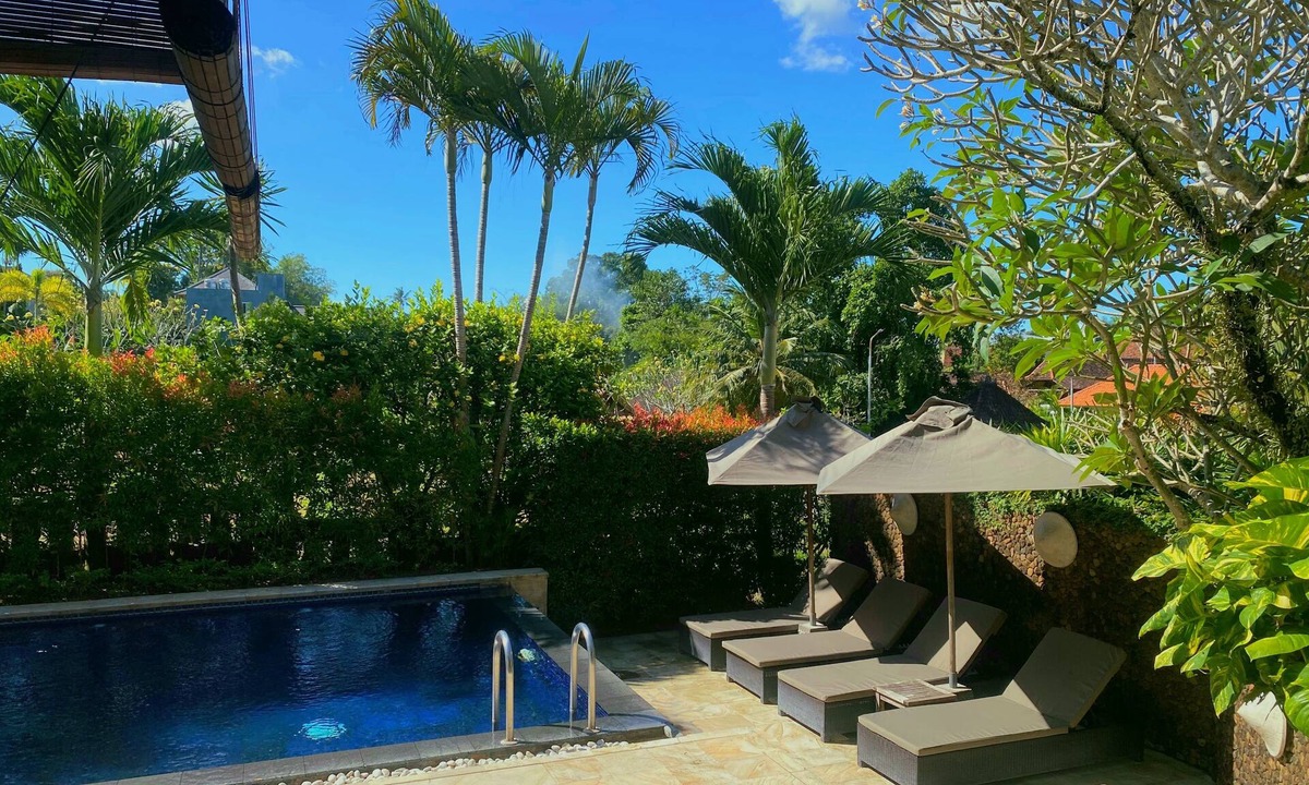 Tibubeneng Villa | Authentic Bali Villa with Beautiful Rice-Field Views