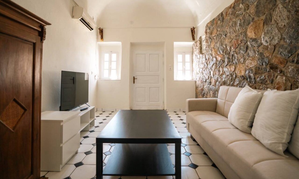 Emporio House | Authentic Santorini Home - Emporio Village by ΜΡS