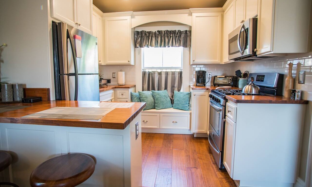 Paso Robles Condo | Baby Bliss-All the Bliss you need, in downtown Paso Robles!