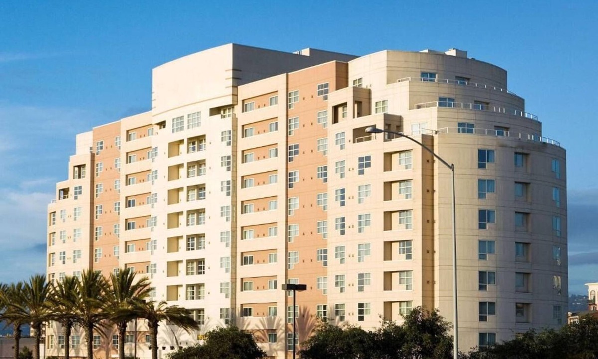 Emeryville Hotel | Bask in Modern Style Comfort! 4 Serene Units, near Golden Gate Rec Center!