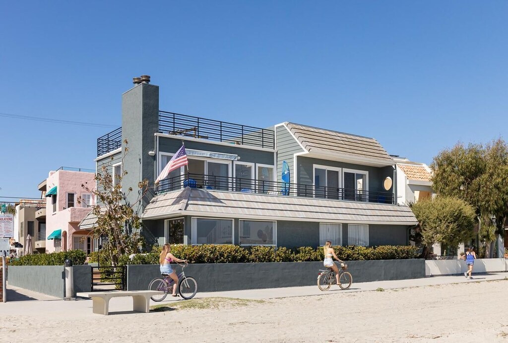 Mission Beach House | Beach Haven by 710 Vacation Rentals | Bayfront Single-Family Home w/ Multiple Decks + HVAC