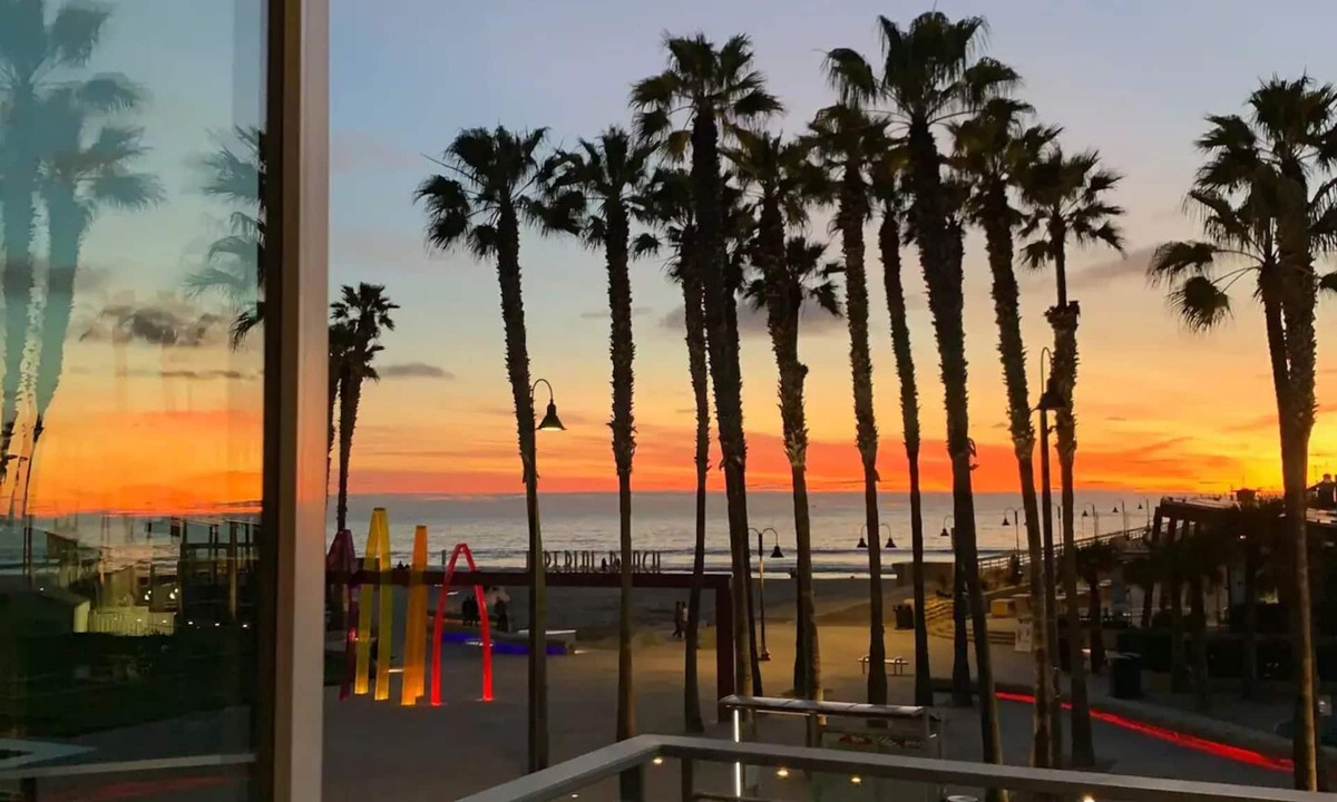 Imperial Beach Condo | BeachBreak #6 Spacious+Luxurious Beachfront Suite