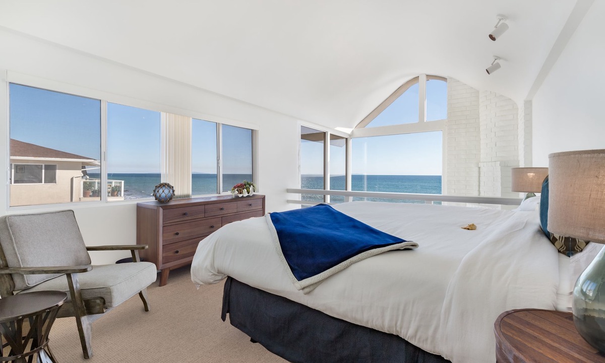 Central Malibu House | Beachfront Townhouse - Views From Every Room