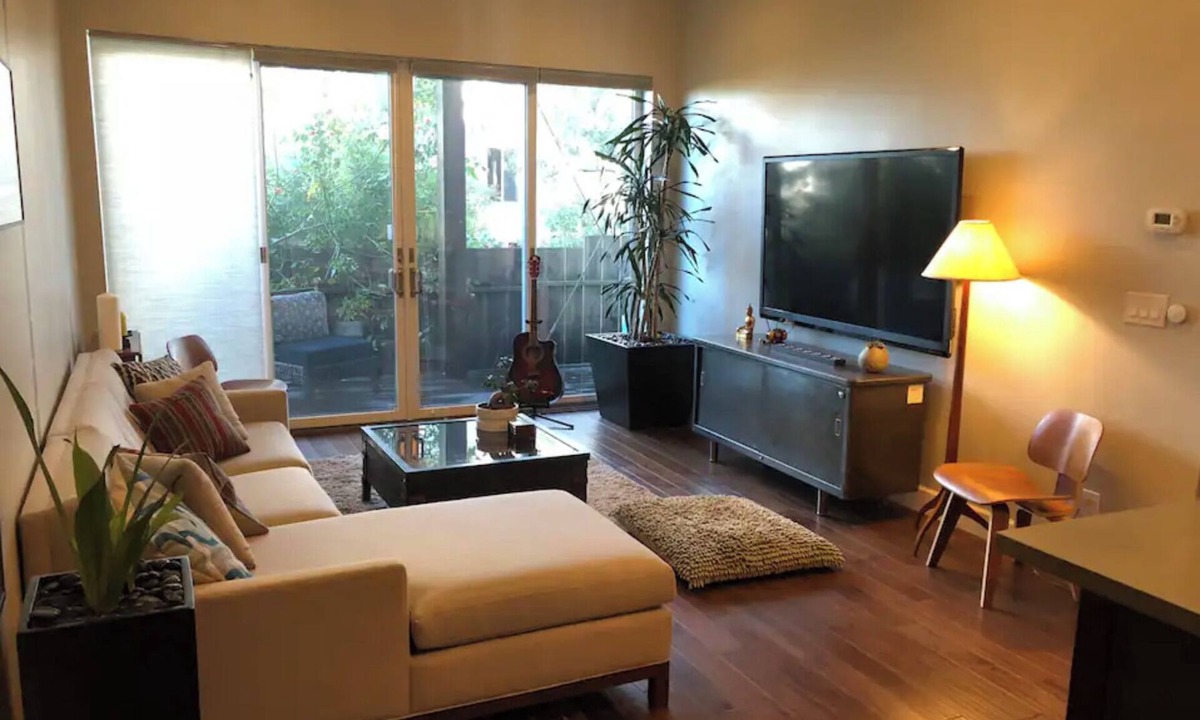 Dolores Heights Cottage | Beautiful Cottage, hot tub, in great neighborhood