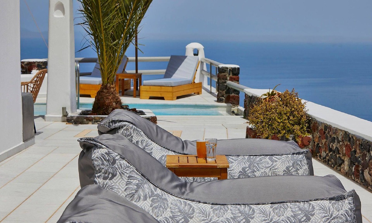 Vourvoulos Villa | Beautiful Santorini Villa | Villa Calypso | 3 Bedrooms | Seaviews