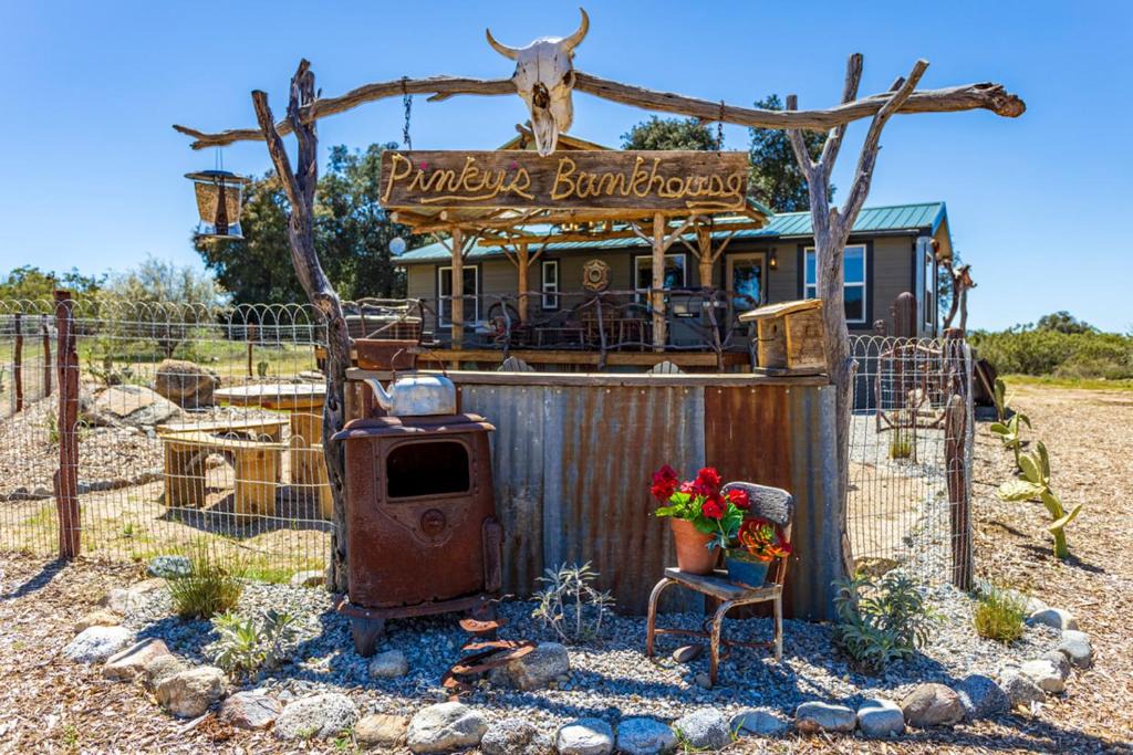 Warner Springs House | Birdsong Backcountry Retreat