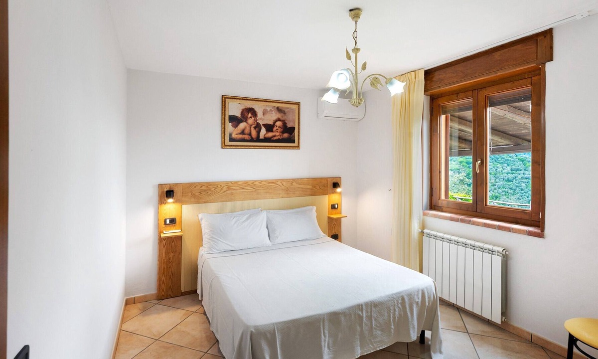 Stella Cilento Cabin | Cabin 'La Casa Del Fattore' with Mountain View, Wi-Fi and Air Conditioning