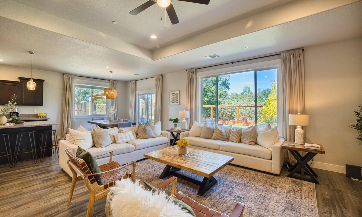 Columbia House | Carnegie Place : Swim Spa + Private + Modern