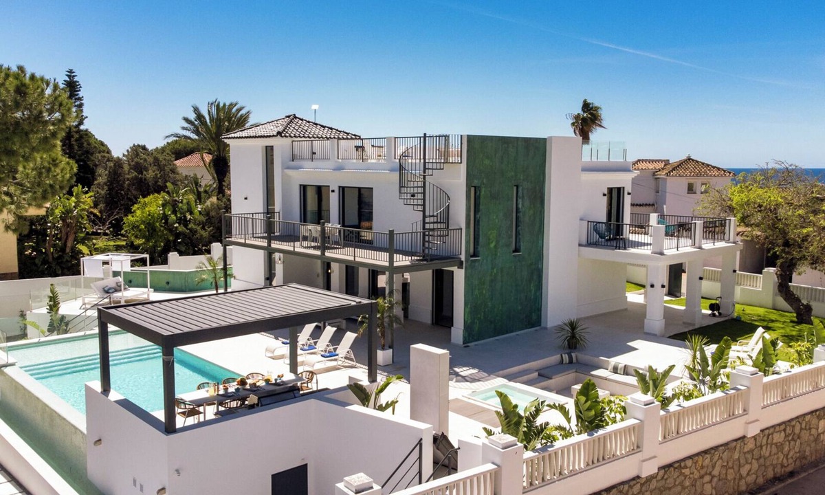 Urbanizacion Marbessa Villa | Casa Luna Spa - new luxurious villa beach side seaview rooftop bararea Marbella