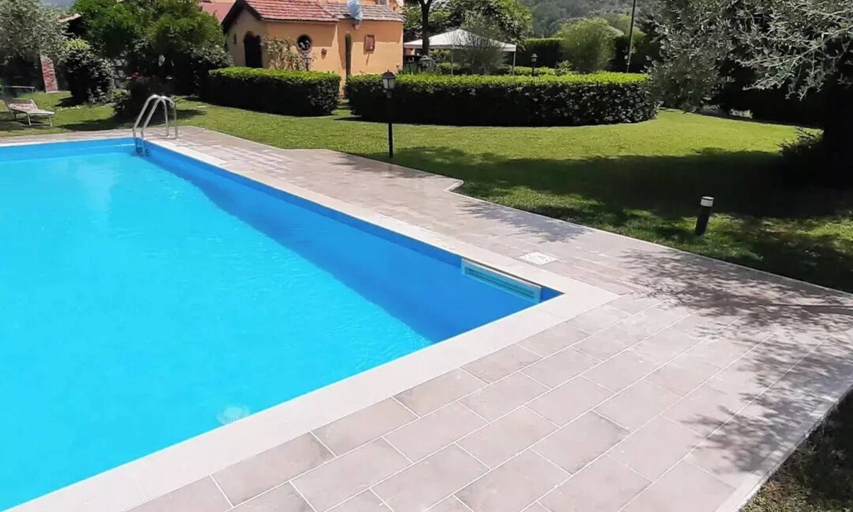 Vallo Scalo Bed & Breakfast | Casale Battaglini B&b is nestled in a green oasis of Cilento, Elea Velia.
