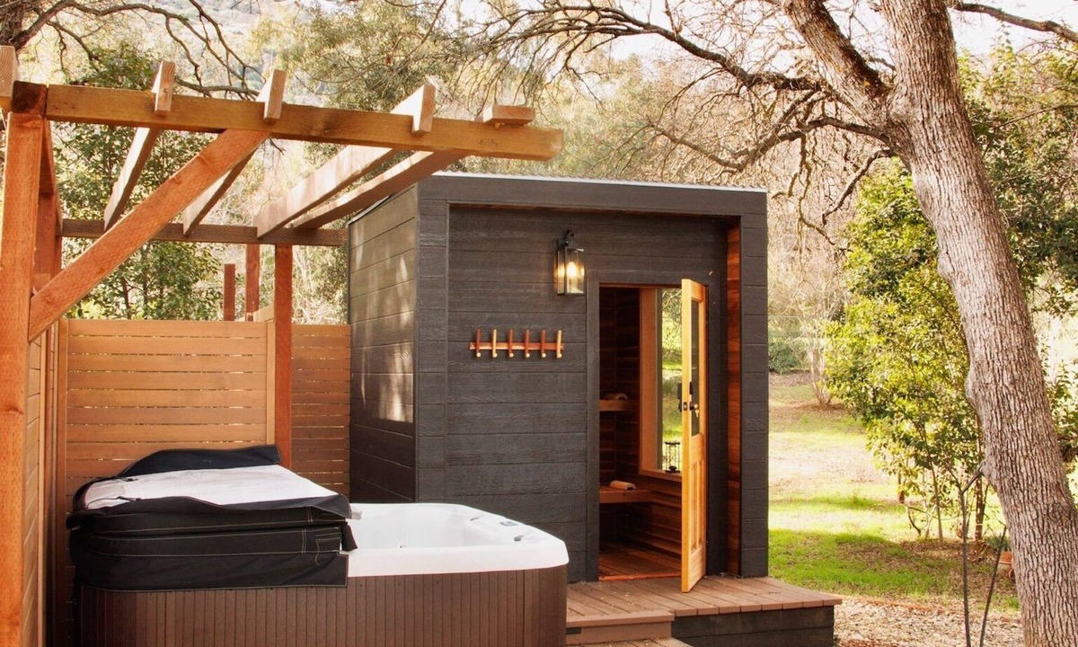 Three Rivers House | Charming 4-bedroom retreat, AC, sauna and hot tub close to Sequoia Nat'l Park