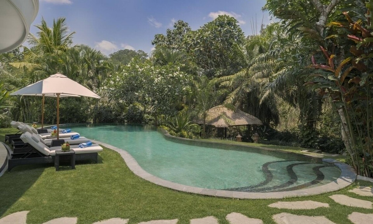 Kediri Villa | Charming 7BR Villa In Tabanan! - 12Min Drive To Famous Tanah Lot Temple! W/Pool!