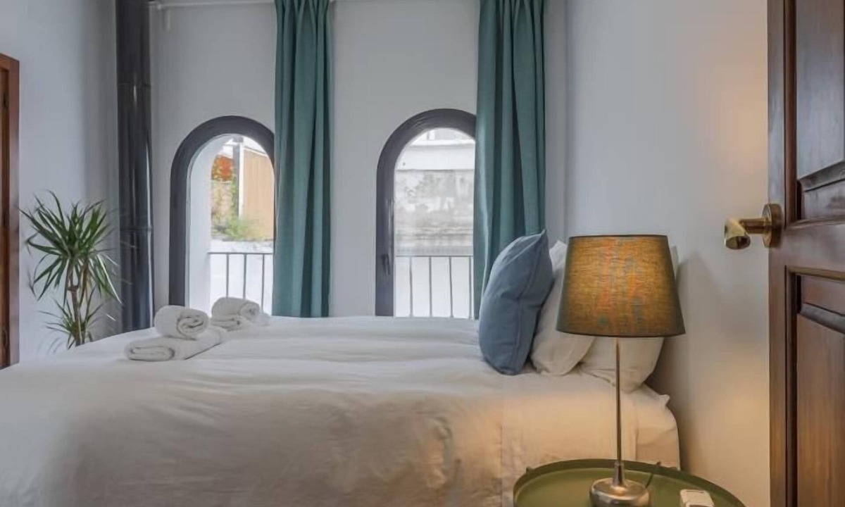 San Vicente Villa | Complete house 3 floors- Oasis of peace with Terrace
