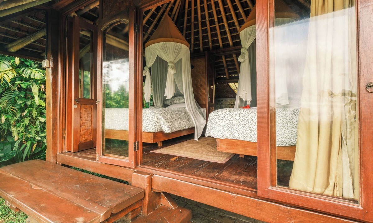 Selemadeg House | Cosy twin bungalow perfect for two firends or solo travlers. With stunning view!