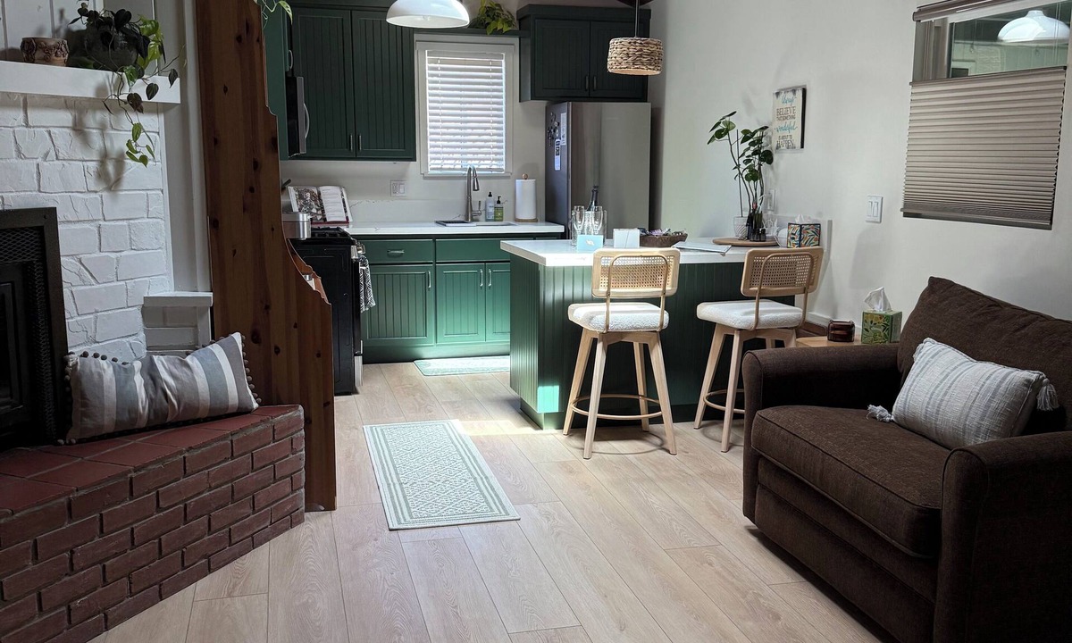 Solvang Apartment | Cozy private studio with AC and indoor patio with hot tub in charming Solvang