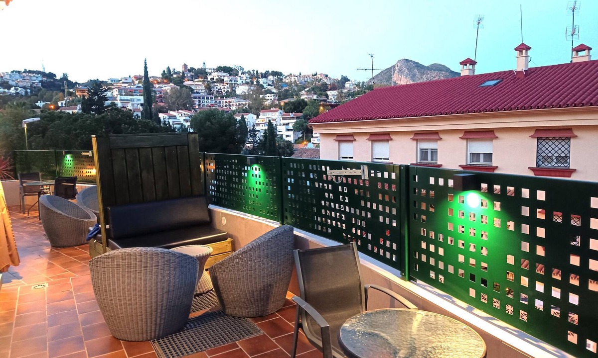 Cerrado de Calderon Apartment | D-2 Apartment with a terrace.