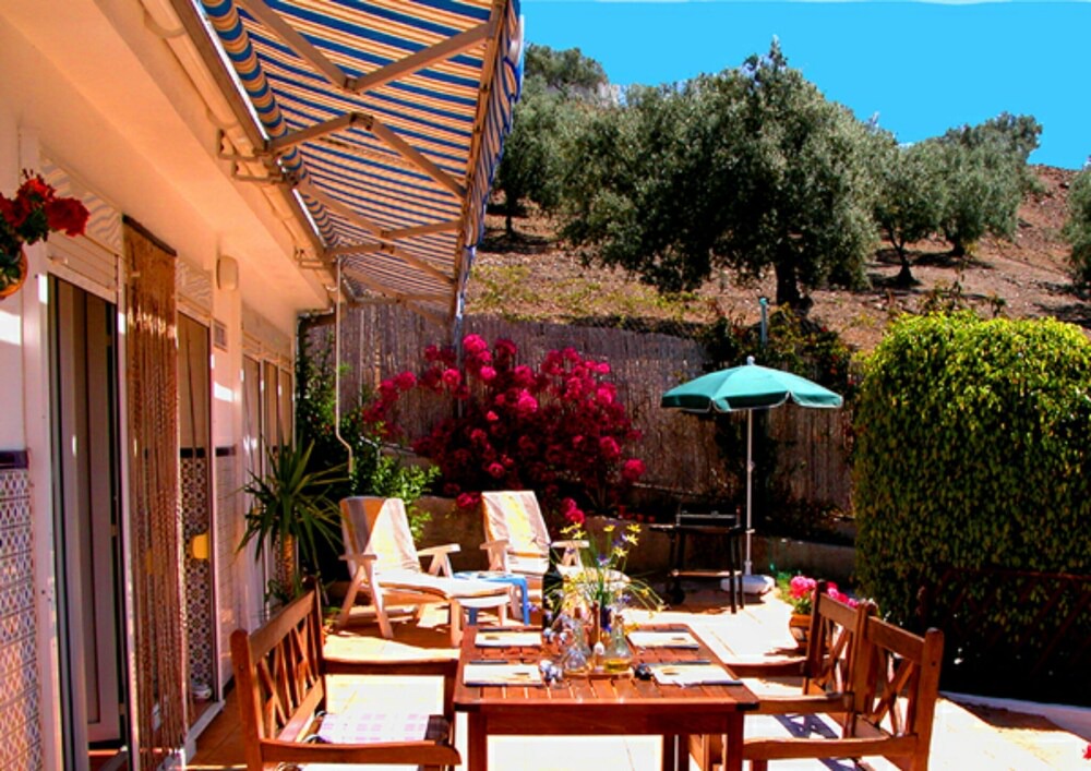 Canillas de Aceituno House | Delightful 2-bedroom bungalow 'Vinuela', sleeps 4, in country holiday complex
