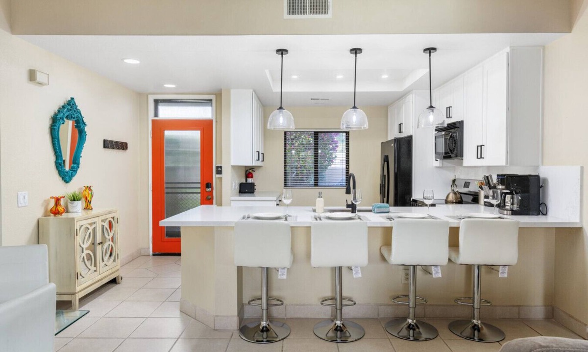 Palm Springs Villa | Desert Princess 2BR Pond Mountain View Resort Amenities Near Palm Springs