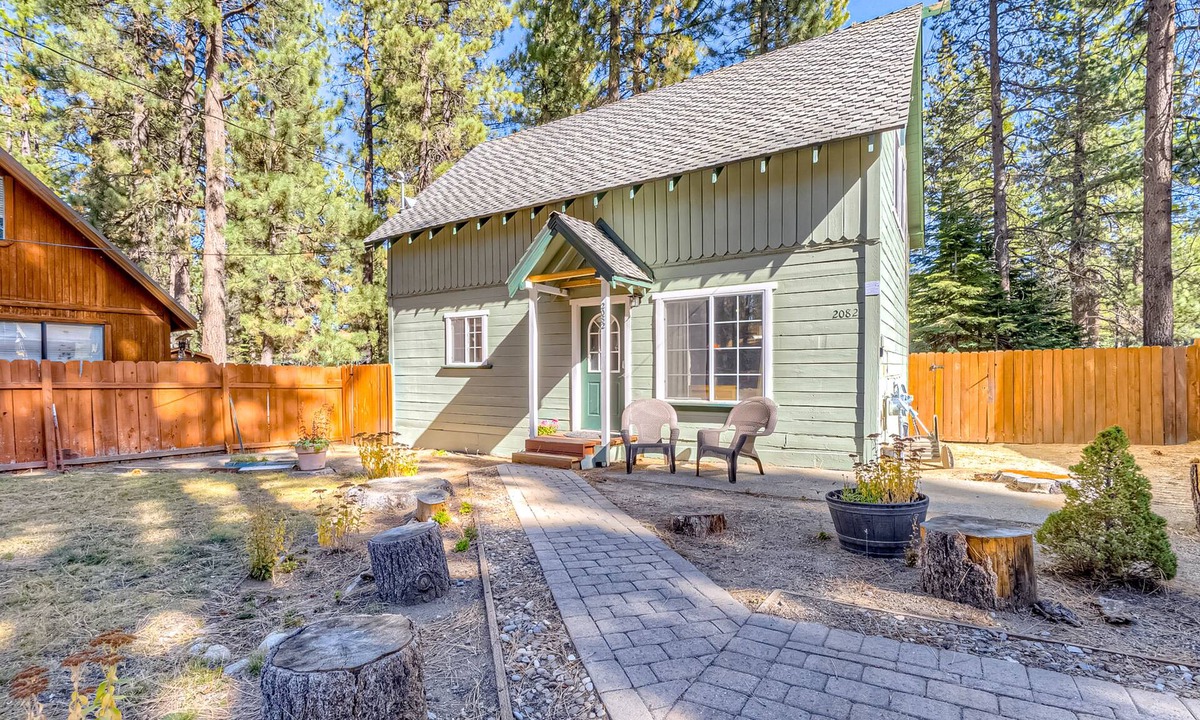 Tahoe Island Cabin | Dog-friendly cabin with private hot tub near Camp Richardson