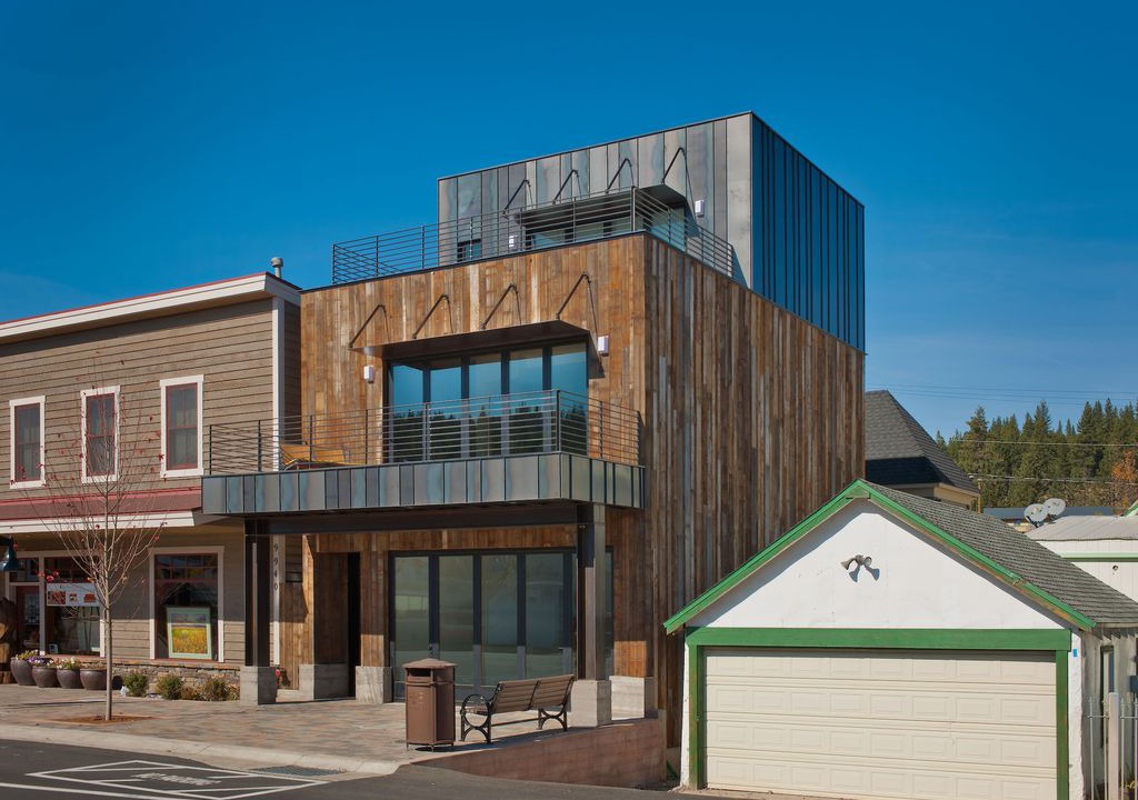 Downtown Apartment | Downtown 2BR Loft - All proceeds benefit the Humane Society of Truckee-Tahoe!