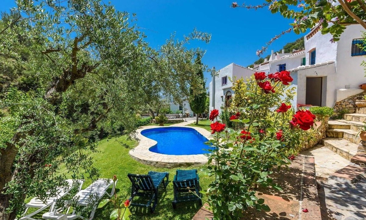 Competa Villa | El Acebuchal - Casa Rosa Frigiliana by Ruralidays