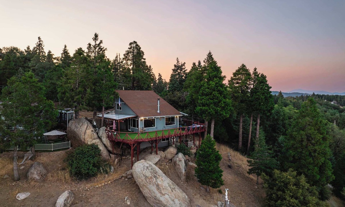 Pauma Valley Cabin | Enchanting Mountain Retreat with Breathtaking View