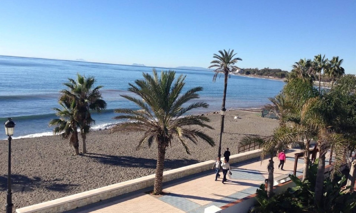 Puerto Banus Villa | Exclusive Villa 'Elmessidor' Close to the Beach with Pool, Whirlpool & Garden