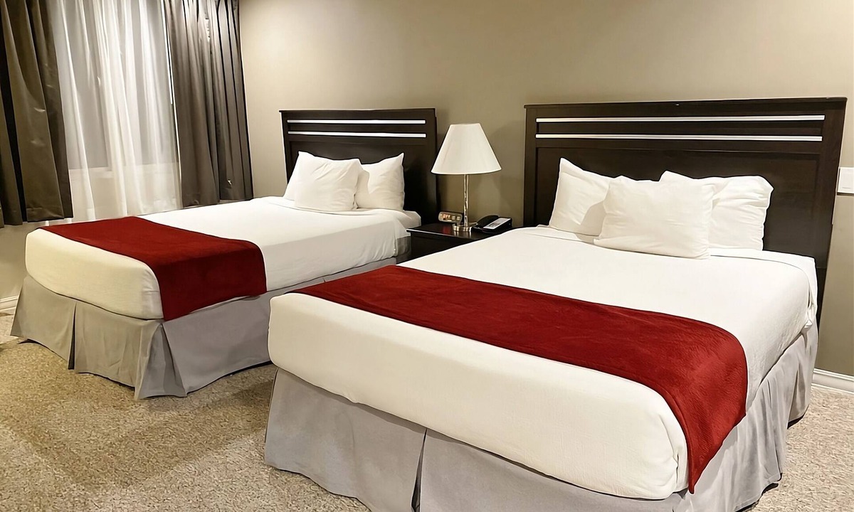 Torrance Hotel | Executive Double Suite with Modern Comfort near South Bay and Los Angeles