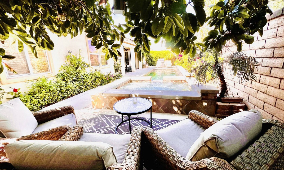 Indio Villa | Experience Indio living near Joshua Tree only 28 mins away