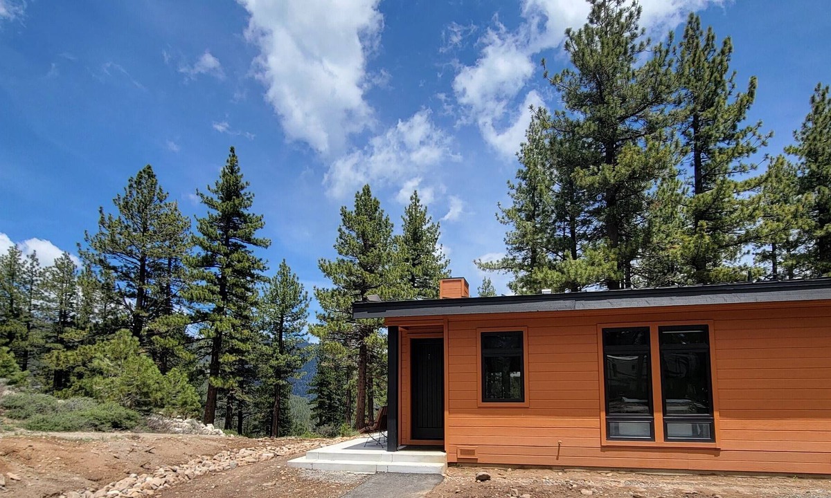 Reno House | Fall is here at Lake Tahoe! Enjoy nature and all it offers at Mt. Rose.