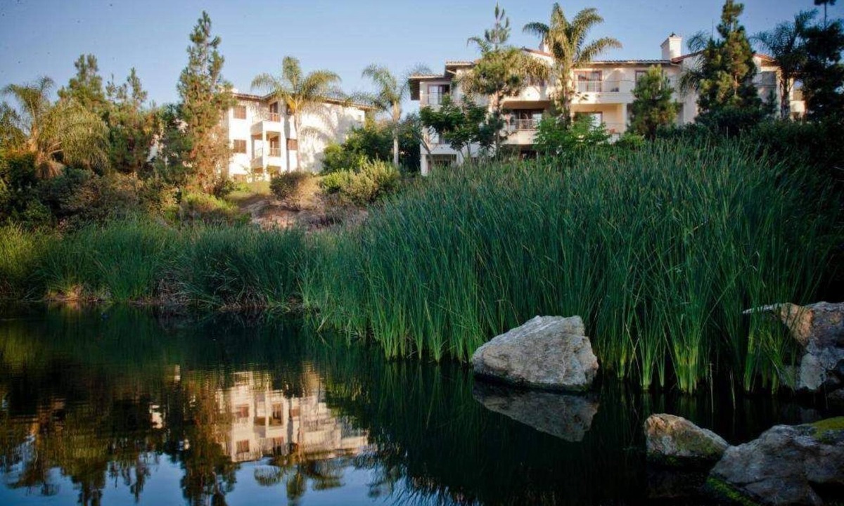 Aviara Villa | Four Seasons Aviara one bedroom/with living area/kitchen/dining/2 bathrooms