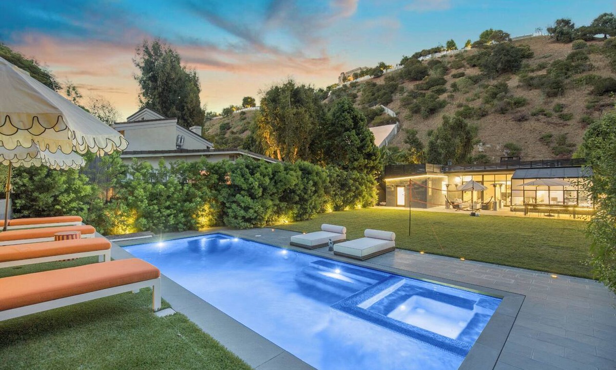 Beverly Hills Villa | Franklin Canyon - Retreat in the Heart of BH with Private Sauna & Spa