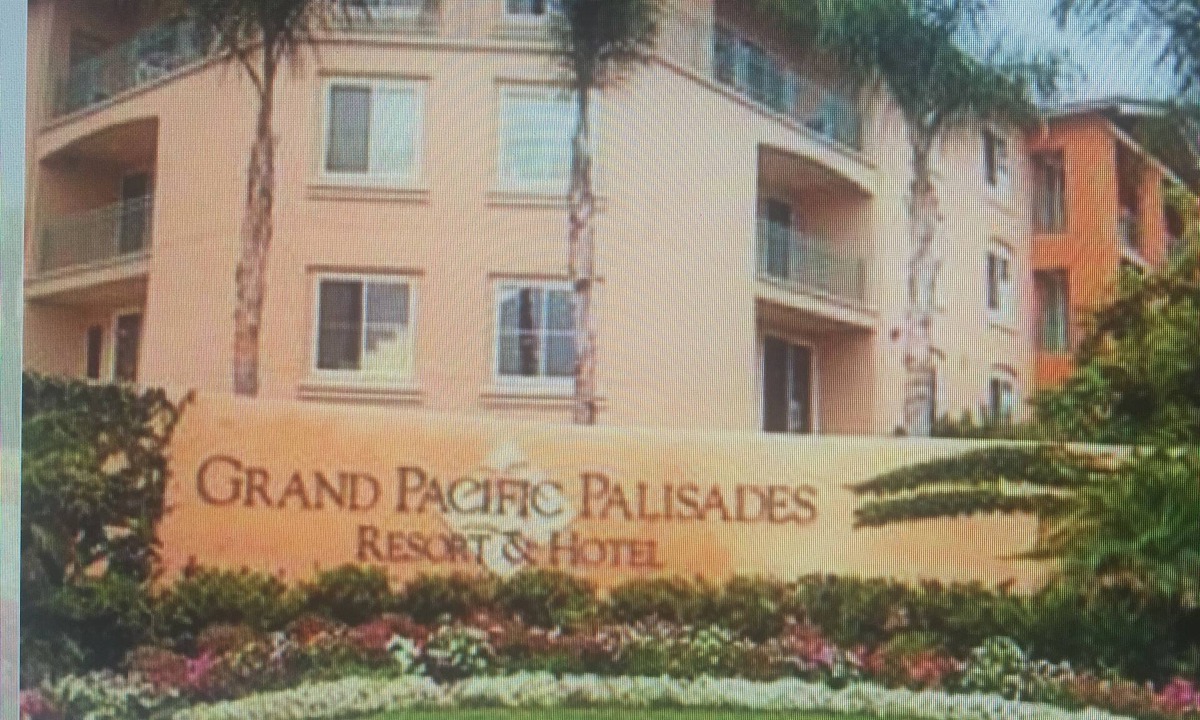 Carlsbad Villa | Great 2 Bd and 2 Bt 1 king bed, 1 full bed, 1 twin bed sofa bed Private Patio