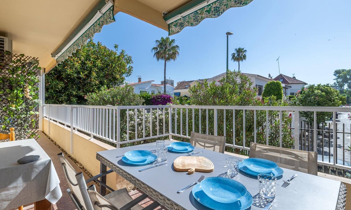 Las Acacias Apartment | H2Malaga Pedregalejo Terrace 150 mts from beach