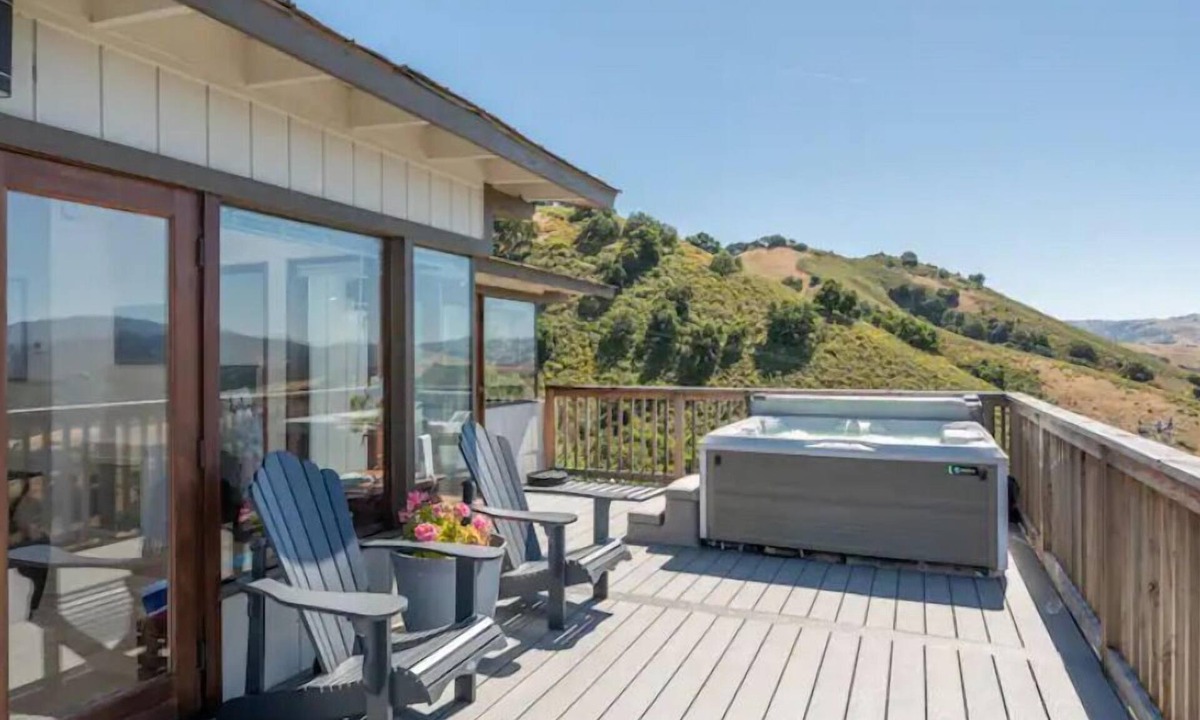 Carmel Valley House | Hilltop Villa with Panoramic Views of Carmel Valley, 30 days