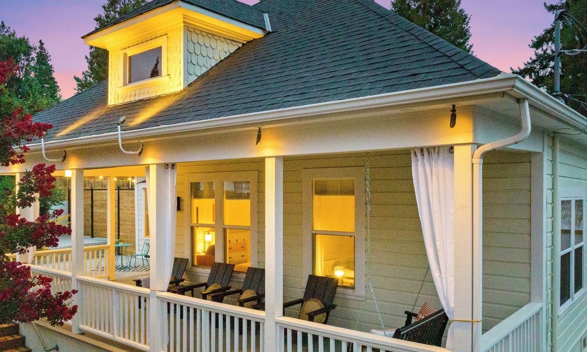 Grass Valley House | Historic Gold Rush Cottage - Amazing Porch, Patio & Walk to Downtown
