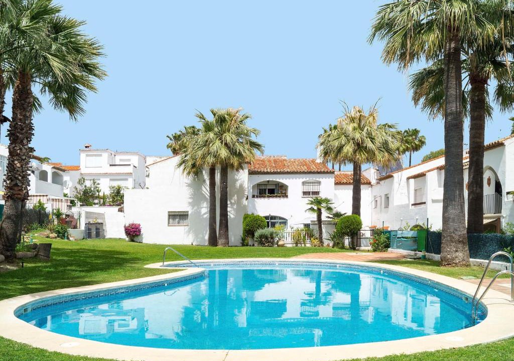 Bel-Air House | Holiday Home Villas de Madrid by Interhome