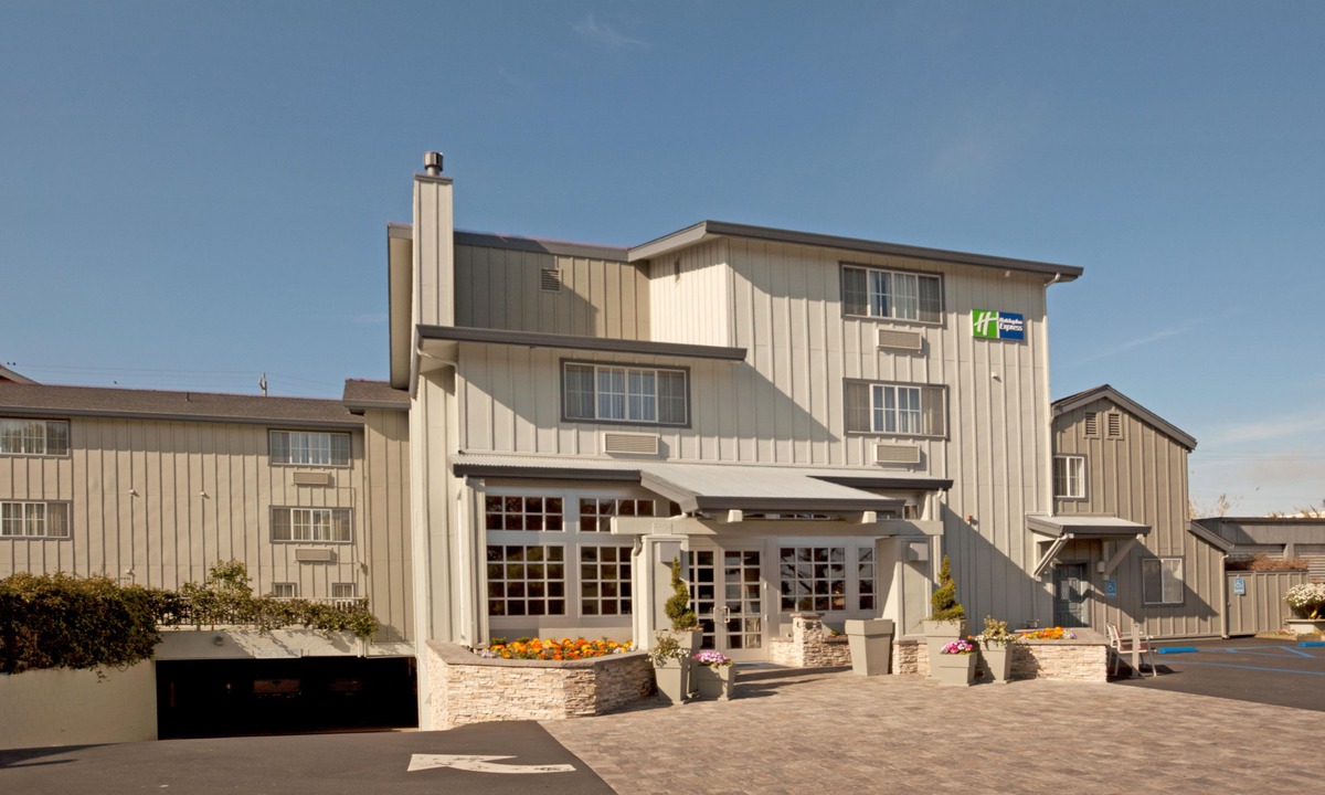 Lighthouse District Hotel | Holiday Inn Express Monterey - Cannery Row, an Ihg Hotel